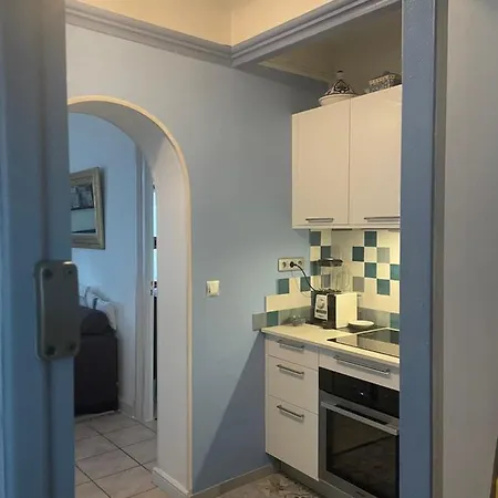 Saint-jean-de-luz-location 2 Minutes A Pieds De La Apartment