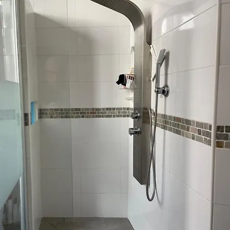 Saint-jean-de-luz-location 2 Minutes A Pieds De La Apartment *