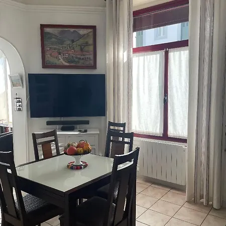 Saint-jean-de-luz-location 2 Minutes A Pieds De La Apartment