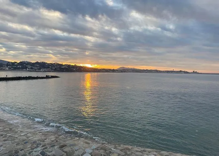 Saint-jean-de-luz-location 2 Minutes A Pieds De La Apartamento *